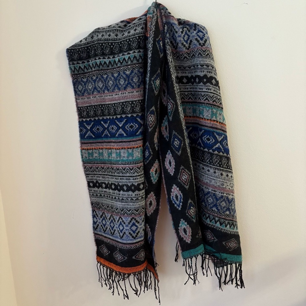 3for20$ Multicolor Patterned Scarf with Fringe